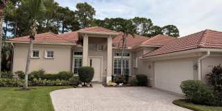 403 NW LYNDHURST Court Gallery 1