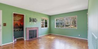 5116 Village Grn Gallery 4