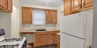 $1050 Charming 2 Bed Home Gallery 6