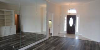 2516 Country Club Drive Gallery 9