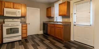 1512 Indianola Ave Gallery 2