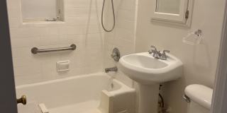 2718 East 18th Street Gallery 20