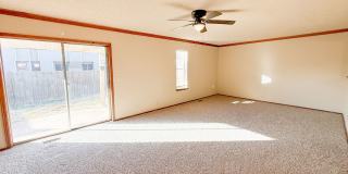 Prime Edmond Location | 3-Bed Duplex Near Boulevard & Broadway Gallery 5