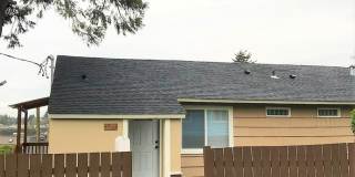 Sheridan Park/ East Bremerton 1 bed 1 bath duplex cottage Sheridan Park/ East Bremerton 1 bed 1 bath duplex cottage Gallery 21