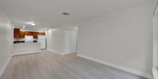 10835 NW 45th Street Gallery 6