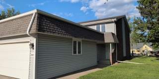 Fully Updated 3 Bedroom 3 Bath Townhouse with 2 Stall Attatched Garage Fully Updated 3 Bedroom 3 Bath Townhouse with 2 Stall Attatched Garage Gallery 1