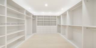 55 La Gorce Cir Gallery 32