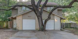 Charming 2-Bed, 1.5-Bath Duplex in South Austin! Charming 2-Bed, 1.5-Bath Duplex in South Austin! Gallery 1