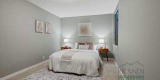 181 Professional Center Pkwy Gallery 16