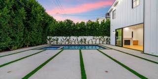 4539 Longridge Avenue Gallery 28