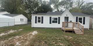 Beautiful 3 bedroom 1 full bath home available now! Gallery 1