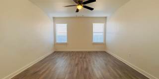 PRE-LEASING FOR JUNE OR JULY! Spacious 3-Bedroom Townhouse Near Texas Tech Gallery 13