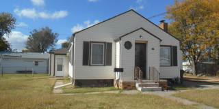 211 N. Maple, Hoisington Gallery 1