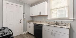 Adorable Single-Family Home! Gallery 12