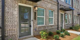 1422 Creekside Circle Gallery 3