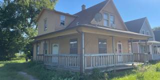 2423 Templeton St Gallery 1