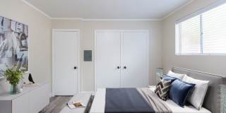 4475 23rd Street Gallery 27