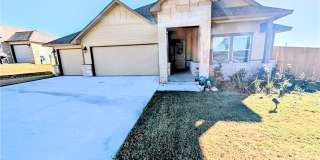 305 Bobby Lou Lane Gallery 1