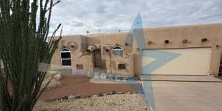 Southwestern Beauty - Excellent location! Gallery 1