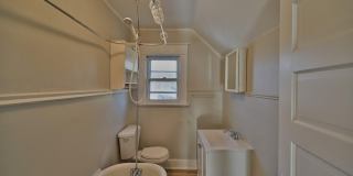 2211 Brown Avenue Gallery 20