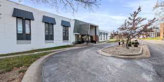 Oval Spring Apartments Gallery 22