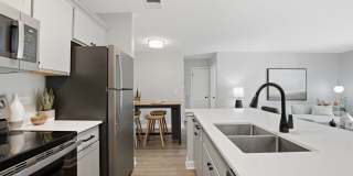 Deer Valley Apartments Gallery 16