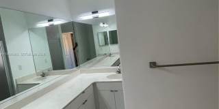 703 NE 195th St Gallery 14