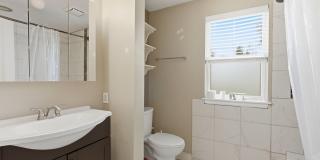 Modern & Cozy Spokane Retreat | Prime Location Near South Hill Gallery 23