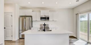 3 Bedroom Town Home Gallery 9