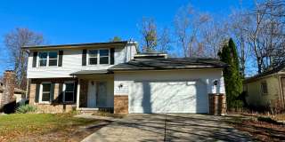 2157 Bayham SE - Kentwood schools, Central Air, Garage. Gallery 1