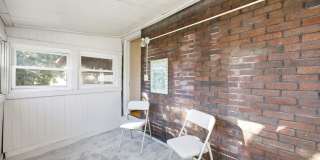 6+BR House on E. Lane – Central Campus – Newly Renovated + Free Parking – Flexible Move-In Gallery 16