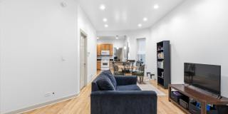5739 N Winthrop Avenue Gallery 22