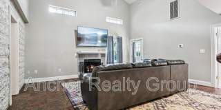 1839 Edgewood Avenue Gallery 24