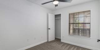 Stratford Station Gallery 23