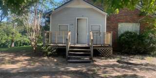 Renovated 2 Bedroom 1.5 Bath Home for Rent!! Gallery 1