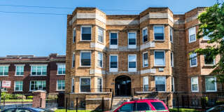 1030 E 47th St Gallery 13