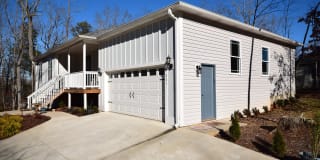 221 Dublin Lane Gallery 1