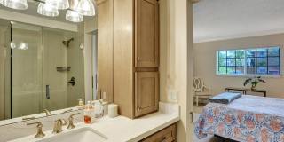 2866 NE 30th Street Gallery 30