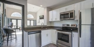 Arbors at Brookfield Apartments Gallery 18