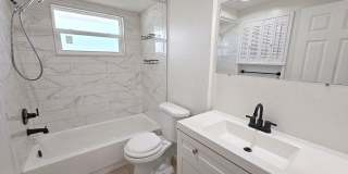 284 Rotonda Blvd W Gallery 21
