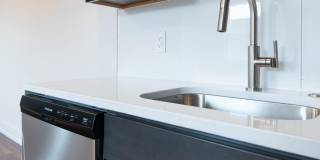 212 MANHEIM Street Gallery 6