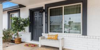 Beautifully FURNISHED Remodeled Corner-Lot Home in a Prime Chandler Location! Gallery 1