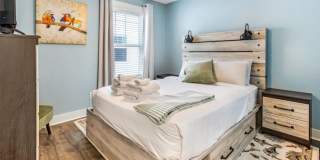 619 East Henry Street Gallery 21