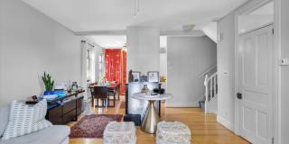 16 LINCOLN Avenue Gallery 11