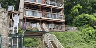 Mt. Adams Living Gallery 20