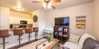 1123  S Tottenham  CT Gallery 1