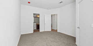 Avana Lexington Gallery 40