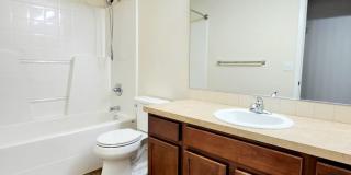 Prime Amber Skyline Home for Lease: Comfort and Convenience Await Gallery 10