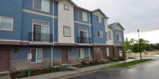 3 Primary Suites 2 Car Garage Townhome in Sandy 3 Primary Suites 2 Car Garage Townhome in Sandy Gallery 1