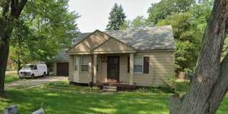 35306 Glen Street Gallery 1